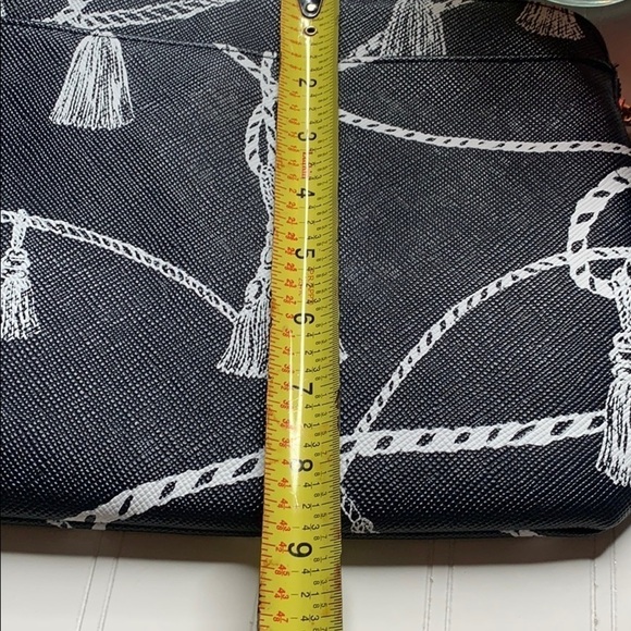 Chico’s Navy Blue White I-pad case. SM1715 - Picture 7 of 7